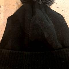 ビーニー Zwart がiLostで IKEA Wilrijk によって報告されました