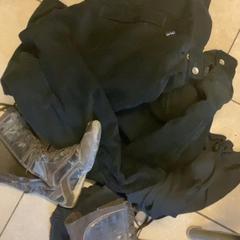 Buty & Ubranie Chocolate,black, zgłoszono przez MEININGER Hotel Brussels City Center przy użyciu iLost