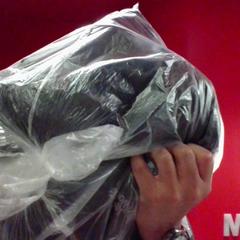 Dzseki, amint azt MEININGER Hotel Roma Termini az iLost segítségével jelentette.