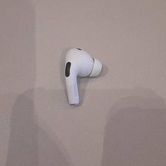 Airpod Apple, amint azt Van der Valk Hotel Schiphol az iLost segítségével jelentette.