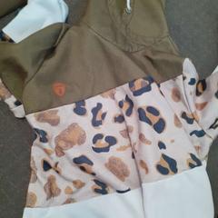 Kleding  - trui groen, amint azt Centraal magazijn az iLost segítségével jelentette.