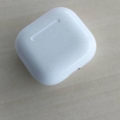Electronics - Earpod Case Wit, as reported by Centraal magazijn using iLost