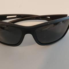 Des lunettes de soleil, a été signalé par Regio West-Vlaanderen utilisant iLost