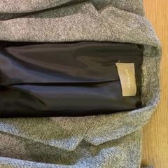 Blazer Grey, rapporterat av MEININGER Hotel Berlin East Side Gallary med iLost