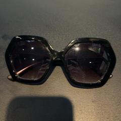 İLost kullanarak Van der Valk Hotel Utrecht tarafından bildirildiği gibi Güneş gözlüğü