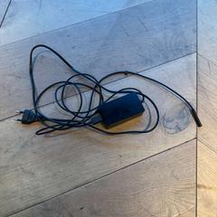 Carregador de portàtils charger, segons ha informat Hotel Apeldoorn mitjançant iLost