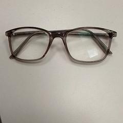 Lentes Transparente gris, segundo informou ilévia usando iLost