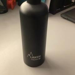 ボトル がiLostで MEININGER Hotel Budapest Great Market Hall によって報告されました