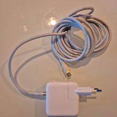 Adapter CHARGER, zoals gemeld door Room Mate Bruno met iLost