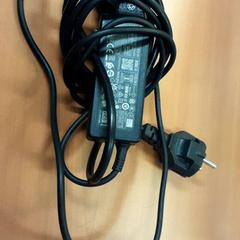 Laptop-ladegerät lader, gemeldet von Vrije Universiteit Brussel (VUB) über iLost