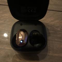 Solix oordopjes, segundo informou a iLost