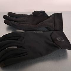Gloves, as reported by Keolis Lund using iLost