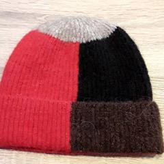 Gorro, segundo informou EBS Tramplein usando iLost