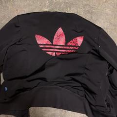 Jacket Black, as reported by KABUL à GoGo / Teatro using iLost