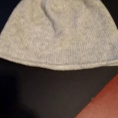 Bonnet Grijs, a été signalé par TivoliVredenburg utilisant iLost