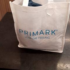 Bolsa, segundo informou Rotterdam The Hague Airport usando iLost