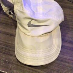 Gorra, ha sido reportado por Van der Valk Hotel Zwolle con iLost