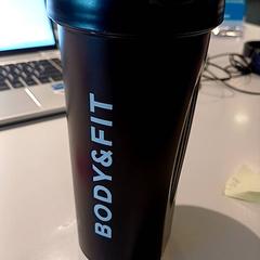 İLost kullanarak Padualaan 97 tarafından bildirildiği gibi Kupa Zwart