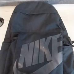 Rugzak zwart Nike, zoals gemeld door Arriva Limburg Zuid met iLost