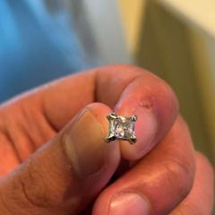 Joyas & Pendiente, ha sido reportado por Room Mate Bruno con iLost