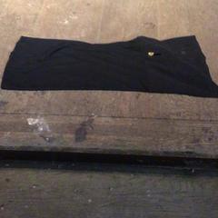 Šátek Zwart, jak nahlášeno De Heeren van Aemstel pomocí iLost