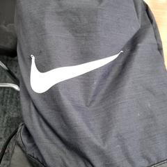 Ryggsekk, som rapportert av Connexxion Amstelland-Meerlanden Schiphol Noord ved bruk av iLost