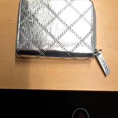 Portemonee porto., rapporterat av RET med iLost