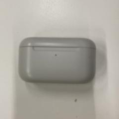 Auscultadores sem fios, como reportado por IKEA神戸 utilizando o iLost