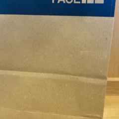 Aankoop the north face nort, zoals gemeld door Designer Outlet Roermond met iLost