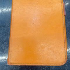 Elektronická čtečka, jak nahlášeno Rotterdam The Hague Airport pomocí iLost