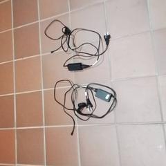Laptop töltő opladers 2x oplader, amint azt Apenheul az iLost segítségével jelentette.