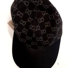 Boné, como reportado por Qbuzz ZHN utilizando o iLost