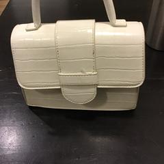 Bolsa, segundo informou U-OV Utrecht usando iLost