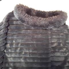 Poncho, segundo informou Twisto usando iLost