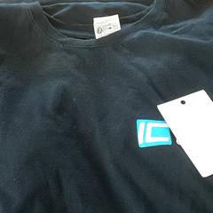 Kleding - T-shirt donkerblauw, amint azt Centraal magazijn az iLost segítségével jelentette.