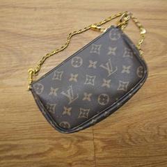 Bolso, ha sido reportado por HTM con iLost
