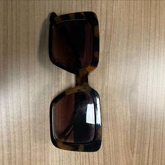 Solbriller, som rapportert av Connexxion Noord Holland Noord Alkmaar ved bruk av iLost