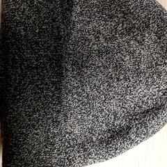 Vêtements - muts, a été signalé par Regio Antwerpen - Brussel utilisant iLost