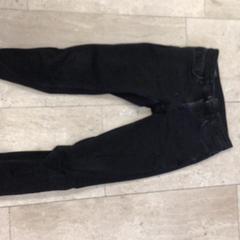 Jeans, a été signalé par Hotel van der Valk Maastricht utilisant iLost