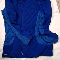 Casaco, como reportado por Grand Hotel Amrâth Amsterdam utilizando o iLost