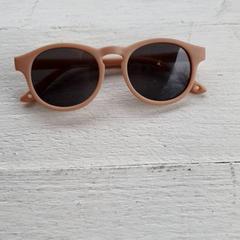 Occhiali da sole Roze, come riportato da DierenPark Amersfoort utilizzando iLost