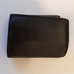 المحافظ Nom porteur : THA***، كما تم الإبلاغ عنه بواسطة TCL عبر iLost