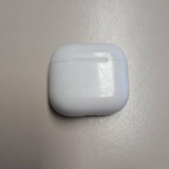 Airpods case, as reported by Connexxion Haarlem IJmond using iLost