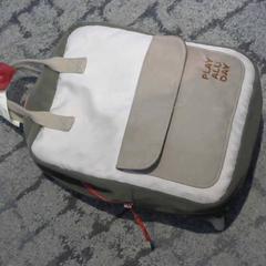 Sac, a été signalé par Relais Azalys utilisant iLost