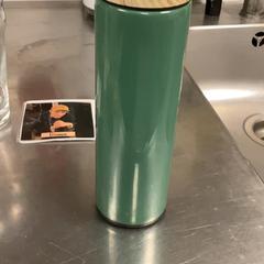 Bottle Green, ha sido reportado por MEININGER Hotel Copenhagen con iLost