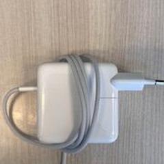 Adapter, as reported by Hotel Apeldoorn using iLost