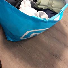 Sacs Albertheijn tas., a été signalé par Qbuzz servicepunt  Emmen utilisant iLost
