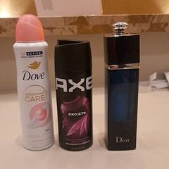 Perfumy & Dezodorant, zgłoszono przez Van der Valk Hotel Schiphol przy użyciu iLost