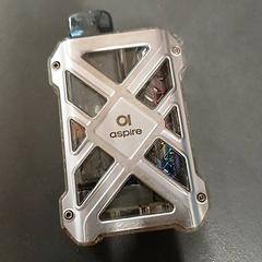 Zigarro elektronikoa, gisa salatu by IKEA Bayonne Ametzondo iLost erabiliz