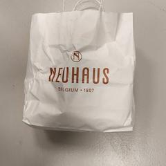 Saco - Papieren tas, como reportado por Centraal magazijn utilizando o iLost